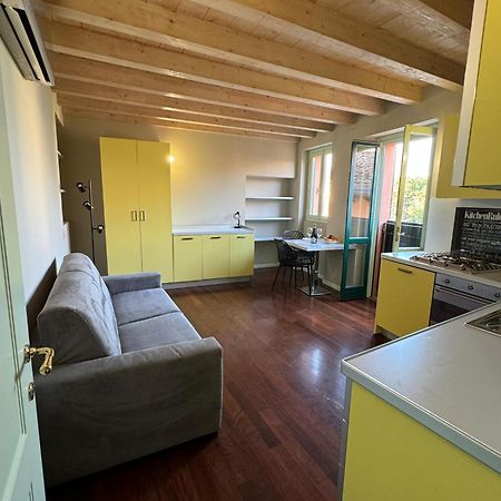 Splendid Apartment Дезенцано-дель-Гарда Екстер'єр фото